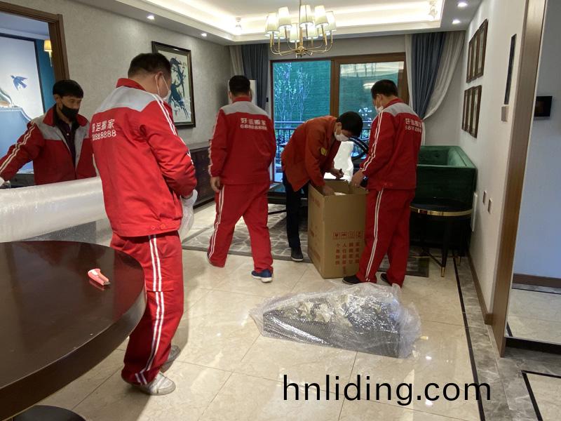 日(ri)式精品(pin)搬(ban)傢,打(da)包搬(ban)運(yun)復位(wei)一(yi)條龍服(fu)務